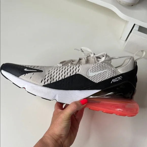 Nike Air Max 270 White and Black with Red Accents - Picture 5 of 8